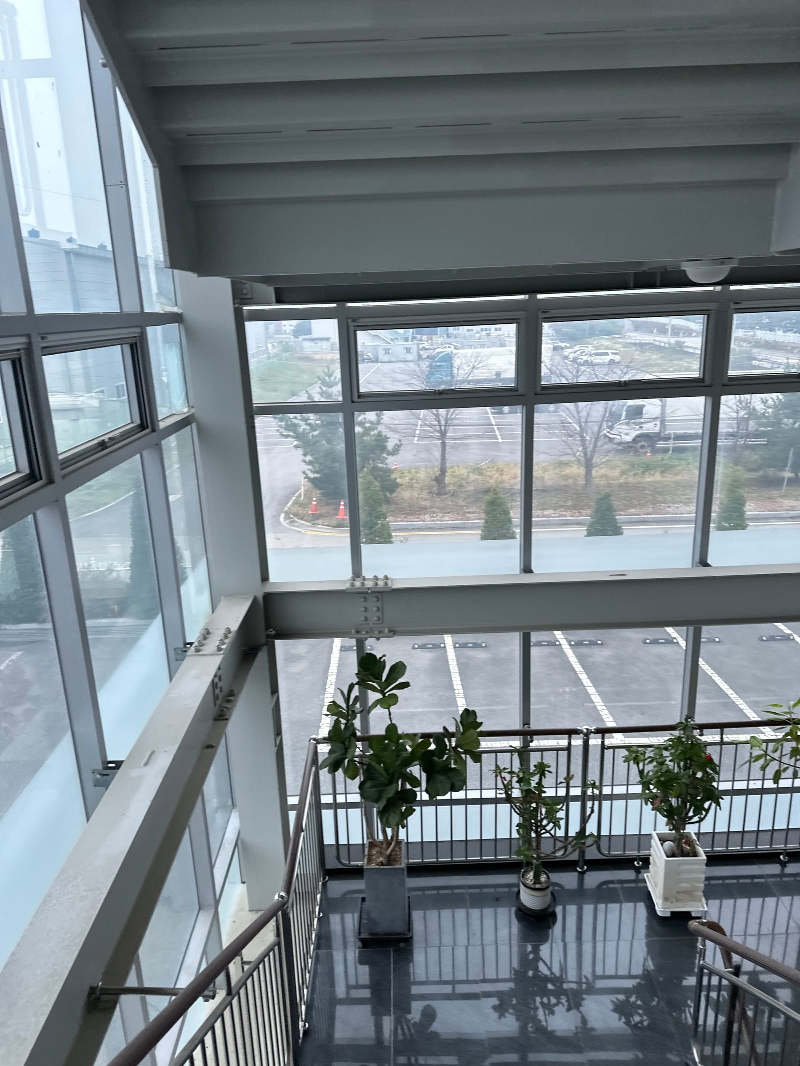 의왕 오전동 계단청소 현장 작업 사진 2